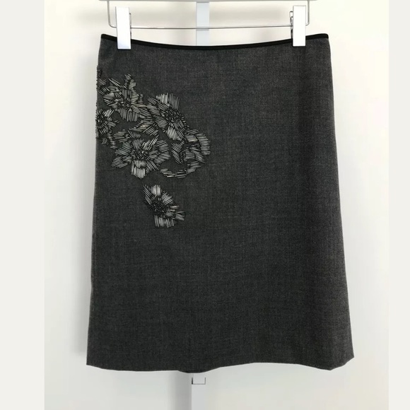 Dkny Dresses & Skirts - DKNY GRAY BEADED EMBELLISHED SKIRT SIZE 4 NWOTS!